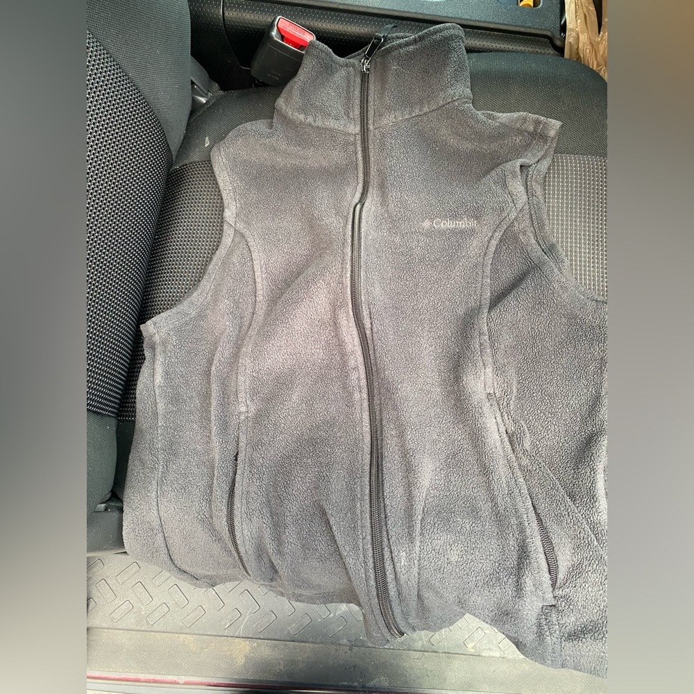 Columbia Black Fleece Vest women’s